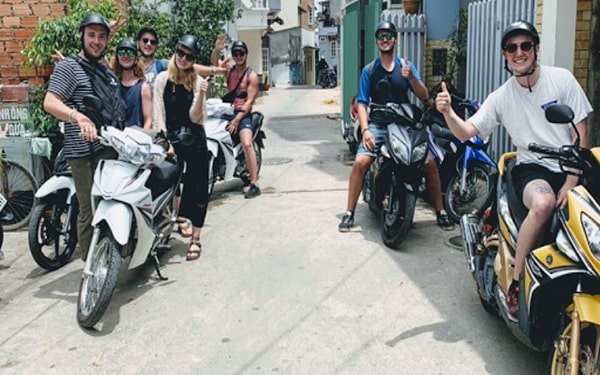 Scooter riding guide for beginners