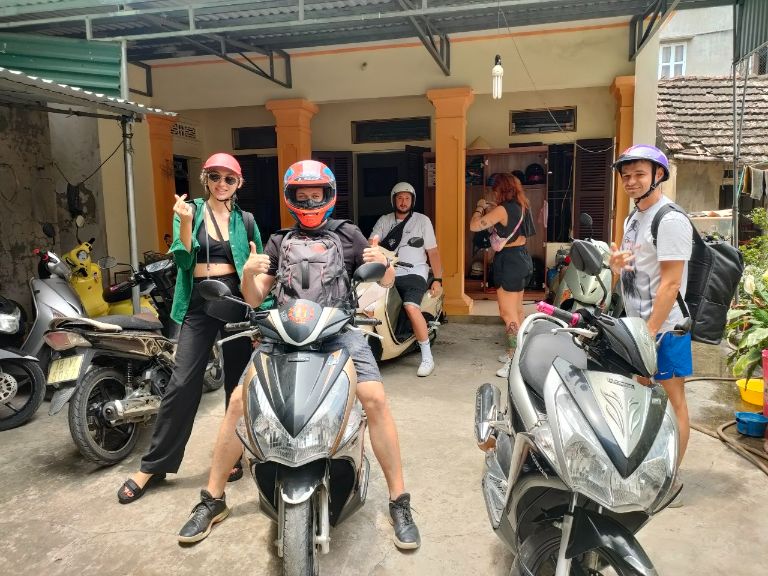 Procedures for renting a motorbike, what documents are required to rent a motorbike in Ninh Binh?